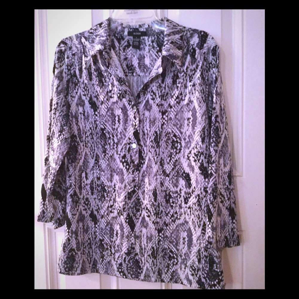Alfani long sleeve blouse black, gray and white